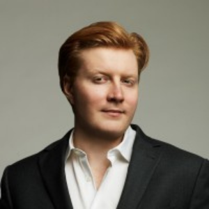 Garrett Peck Headshot 300 x 300px